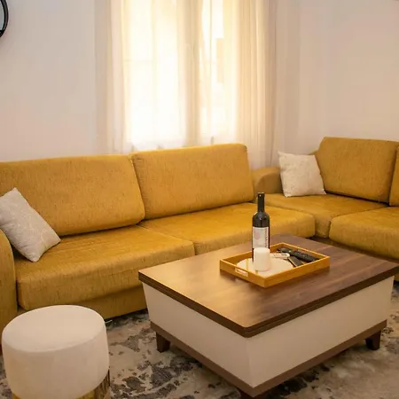 Center/navarinou Classical Style Apt-king Bed * Thessaloniki